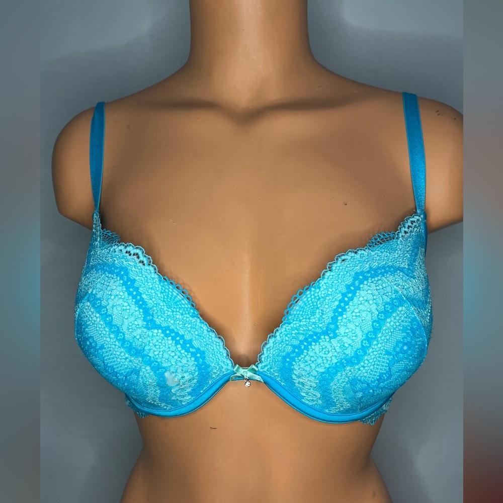 Victoria's Secret Aqua Lace Bra size 34D